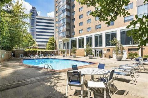 2B1B Modern Downtown Atl Condo W 1 Free Parking Lm1007 Atlanta Eksteriør billede